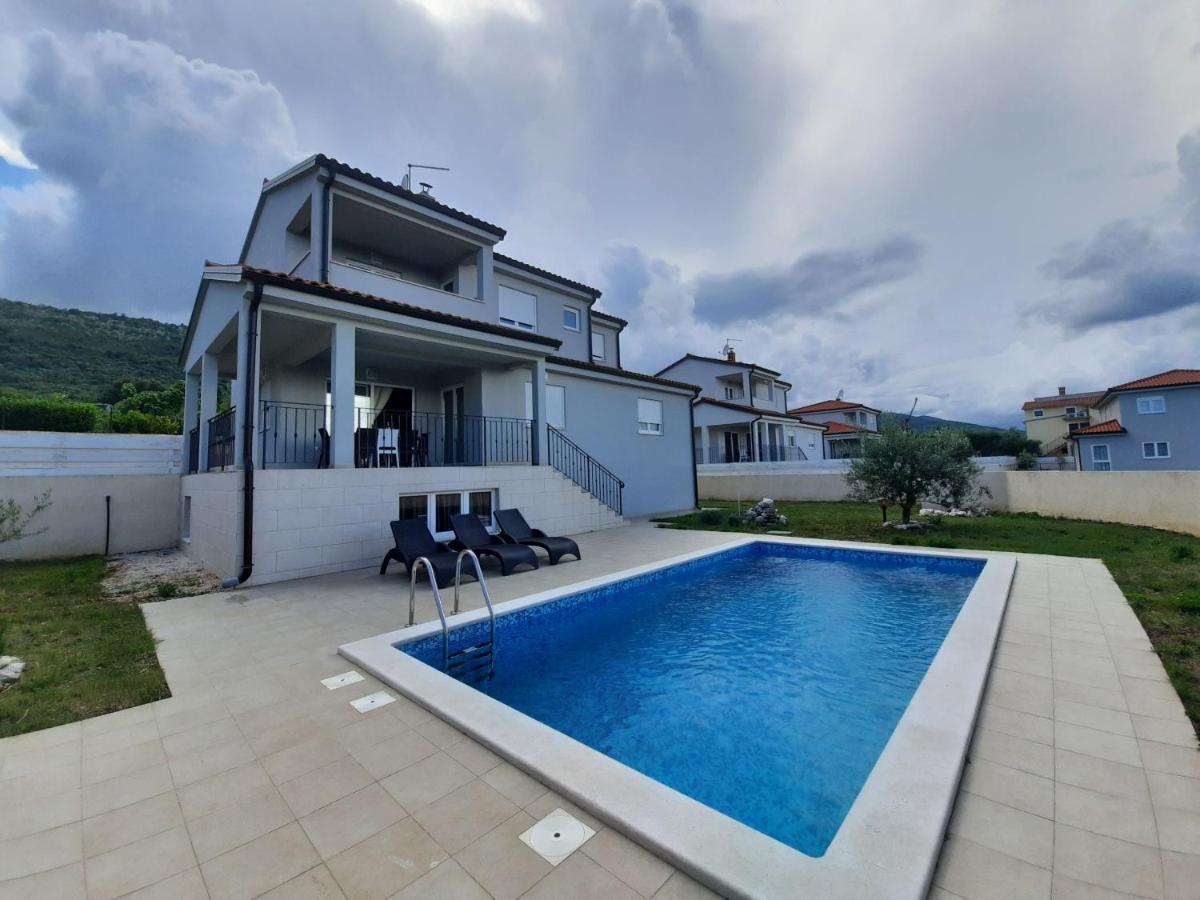 Amber Yourcroatiaholiday Villa *
