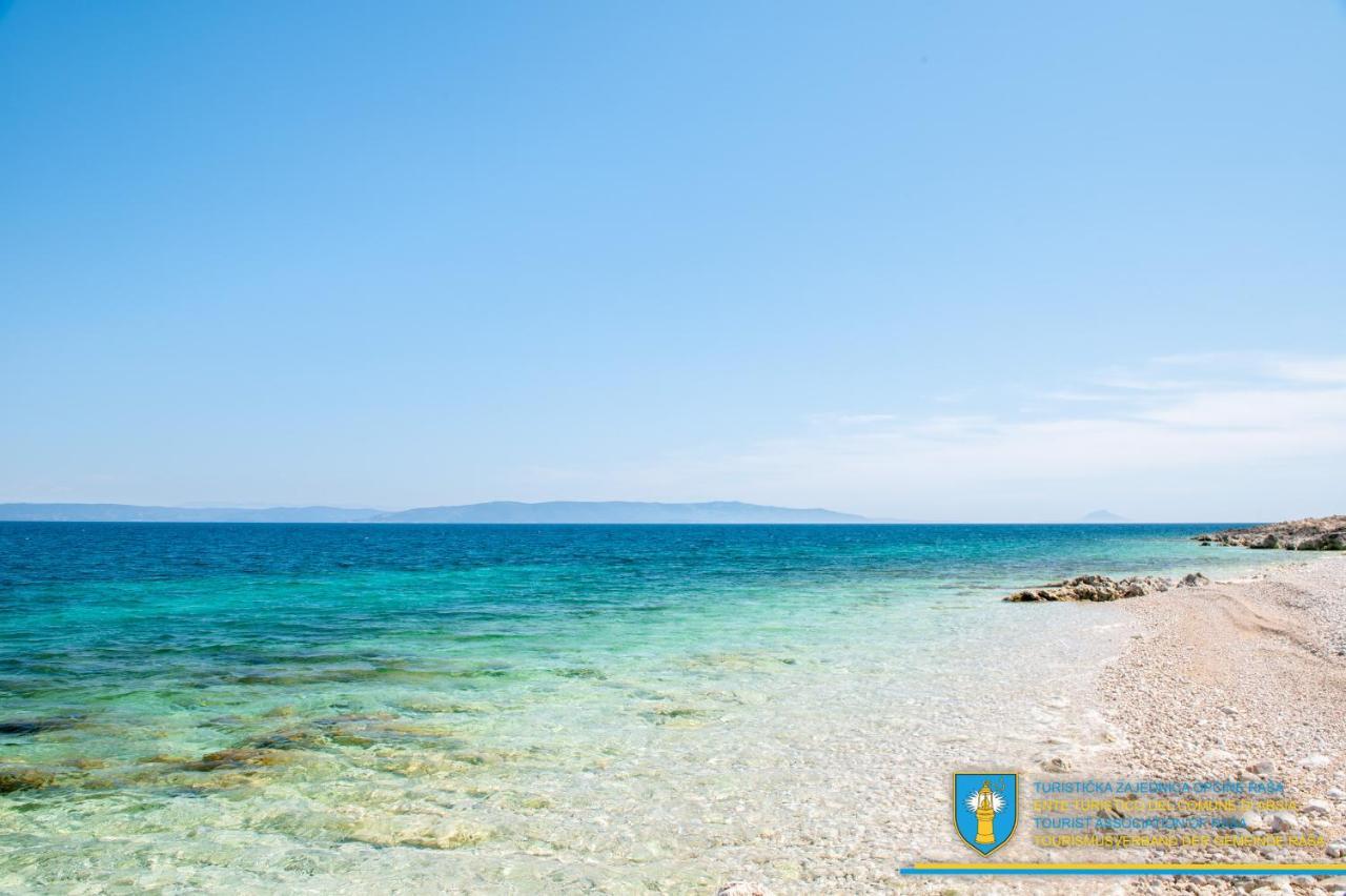Amber Yourcroatiaholiday *
